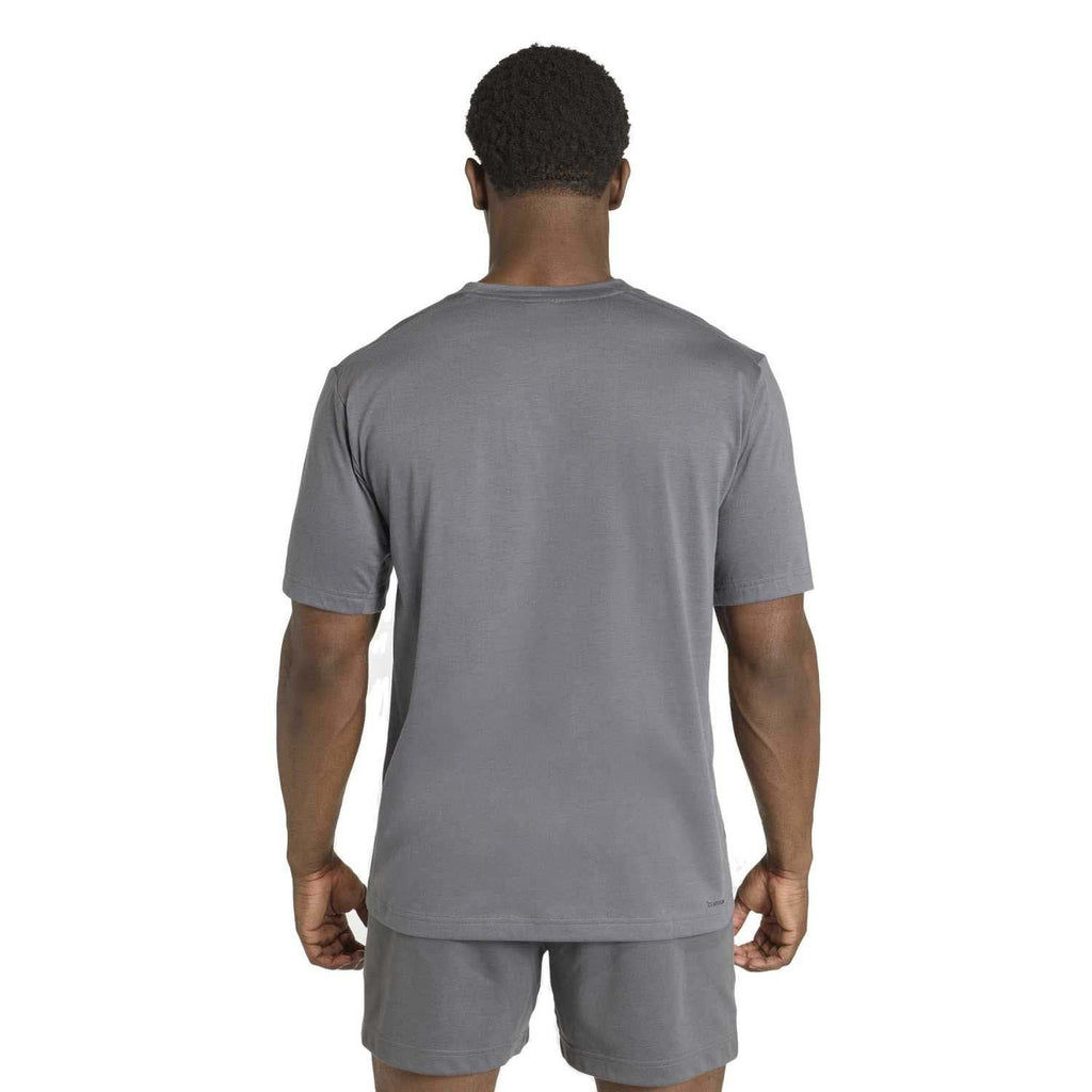 We Fitness T-shirt training