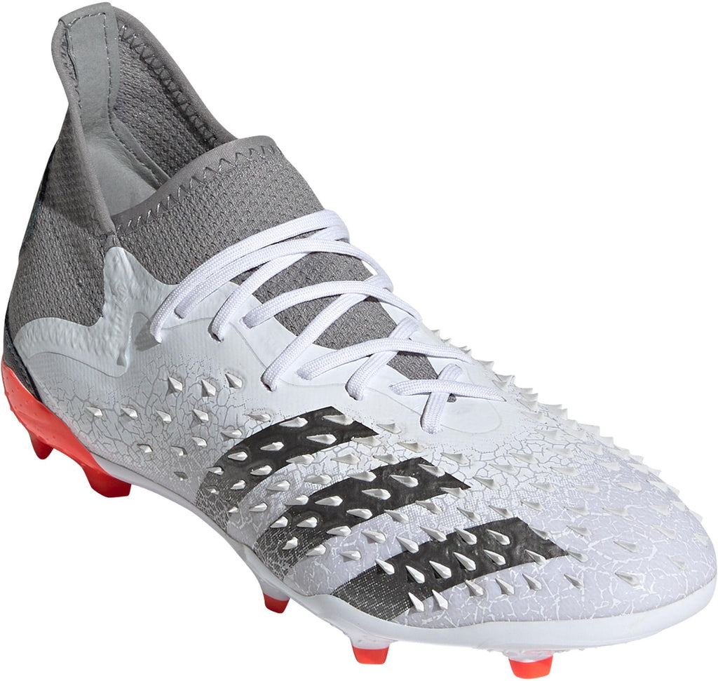 Predator Freak .1 Fg J