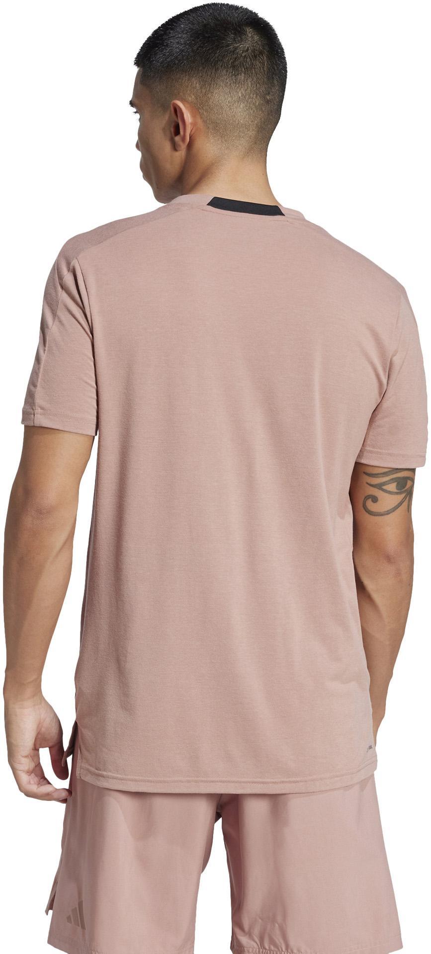 D4t 3s Tee