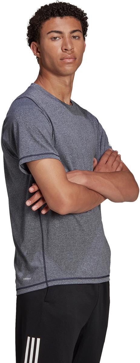 FreeLift Ultimate AEROREADY Designed 2 Move Sport t-shirt