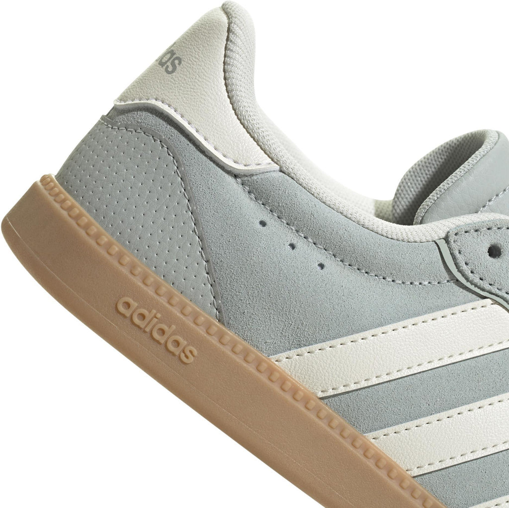 breaknet sleek suede