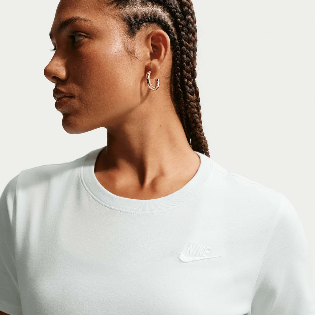 Sportswear Club Essentials T-shirt