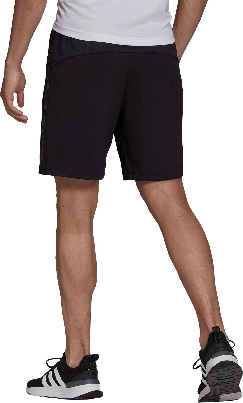 AEROREADY Designed to Move Sport Motion Logo short