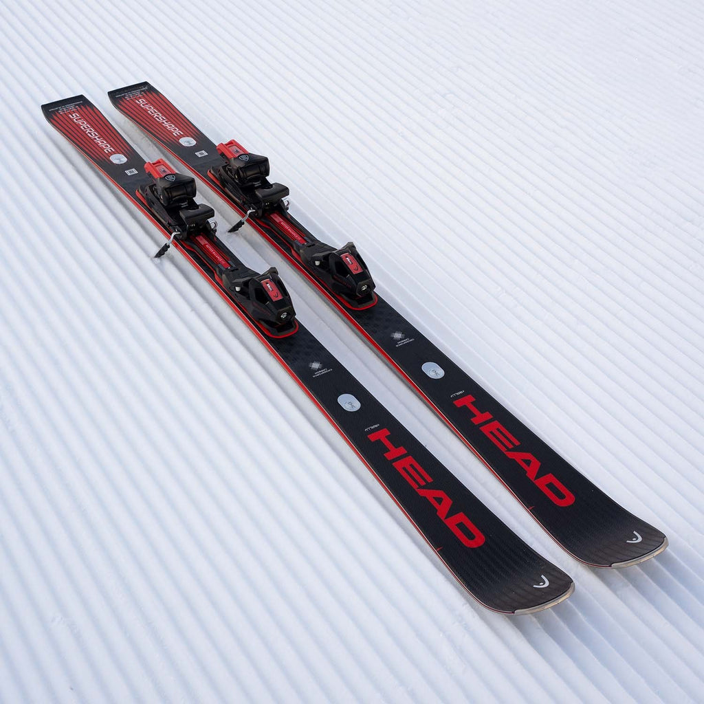 Supershape E-rally ski's