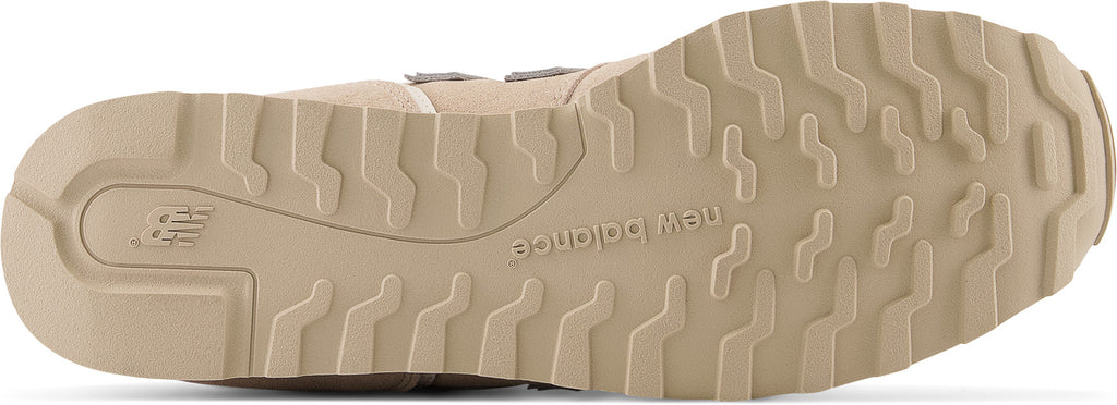 373v2 sneakers
