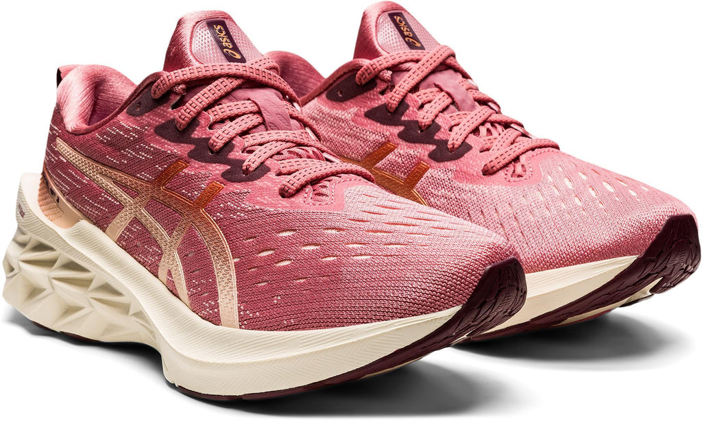 Novablast 2 hardloopschoenen