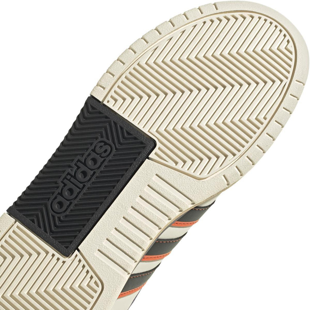 100DB sneakers