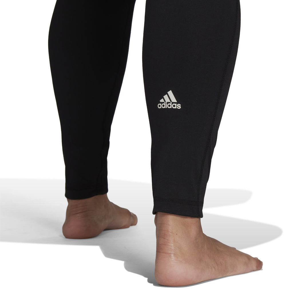 Yoga Essentials High-Waisted legging