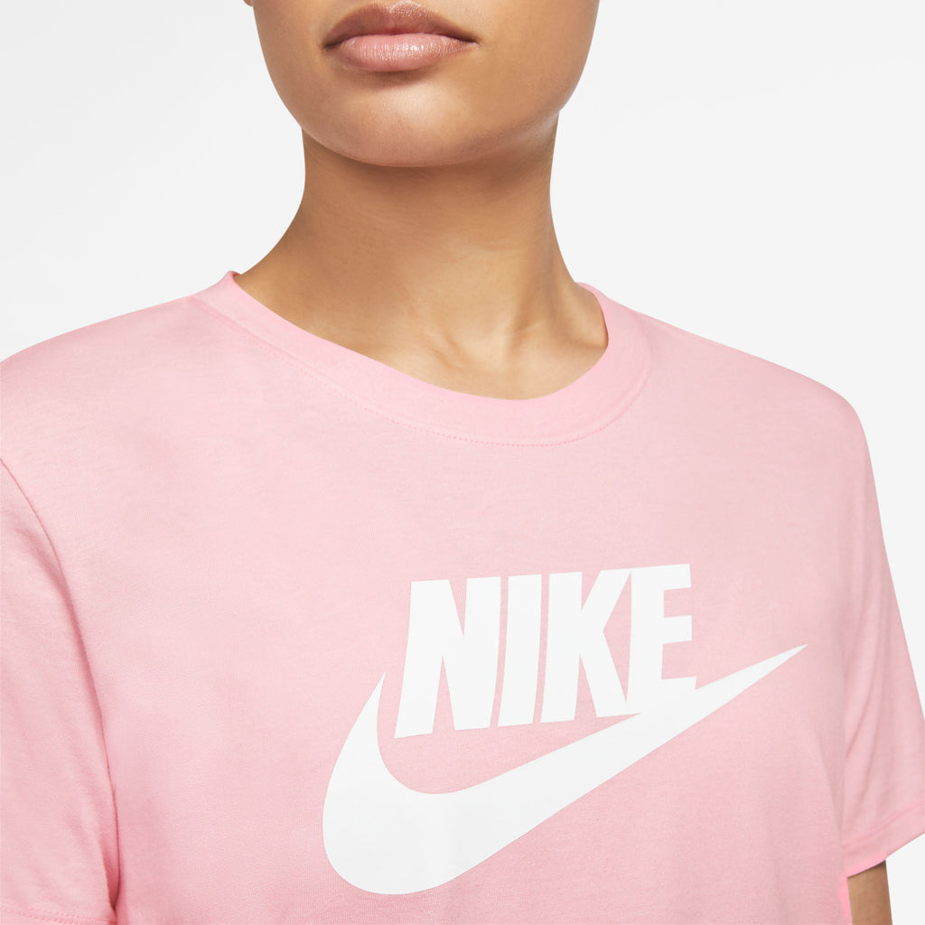 Sportswear Essentials t-shirt