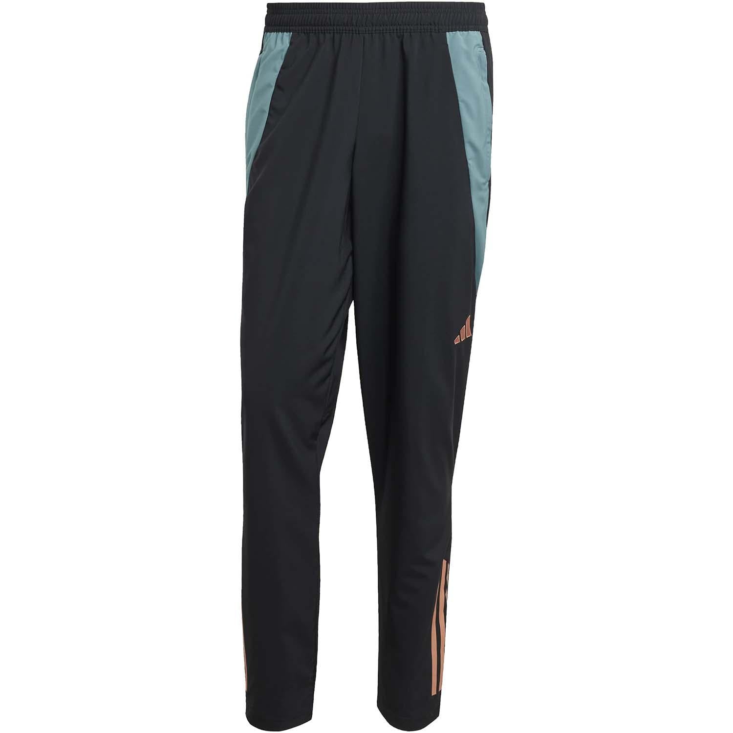 FC Bayern München Tiro 24 Presentation Broek