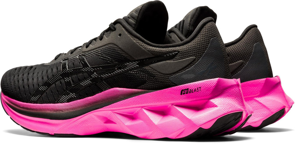 Novablast hardloopschoenen