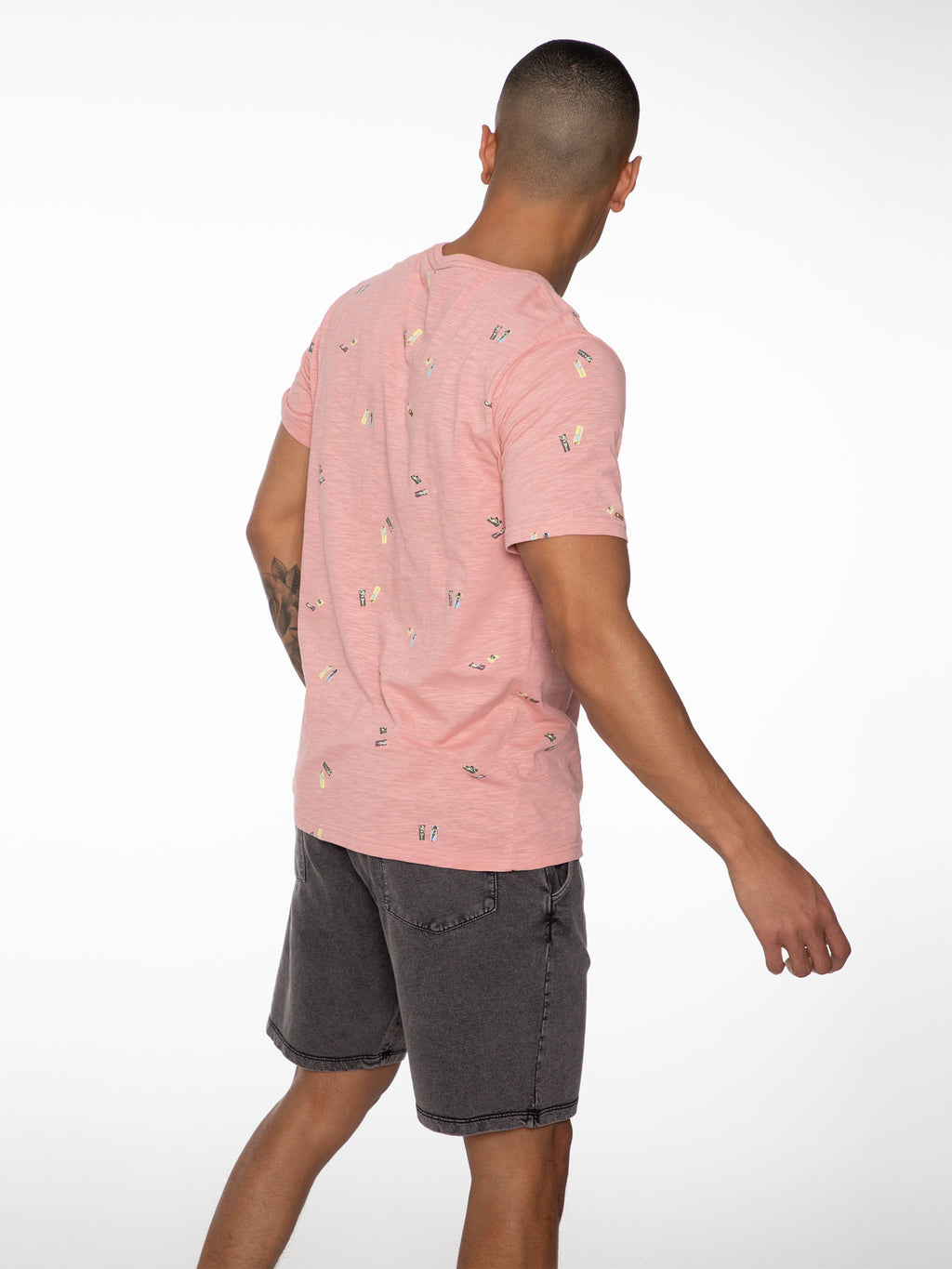 Carver short