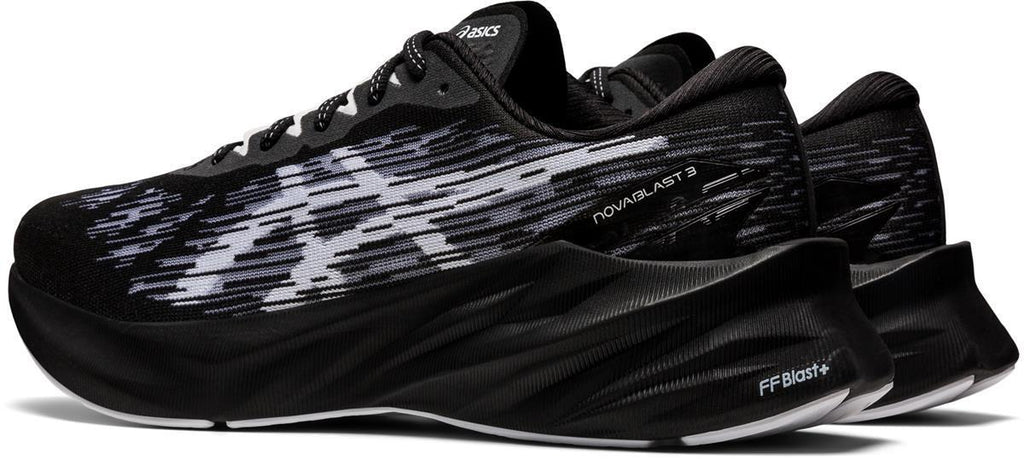 Novablast 3 hardloopschoenen