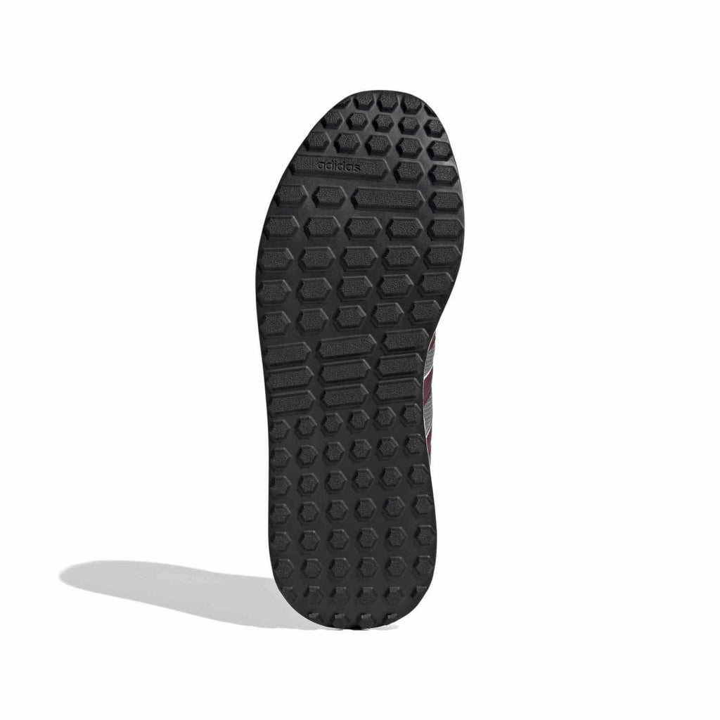 Run 84 sneakers