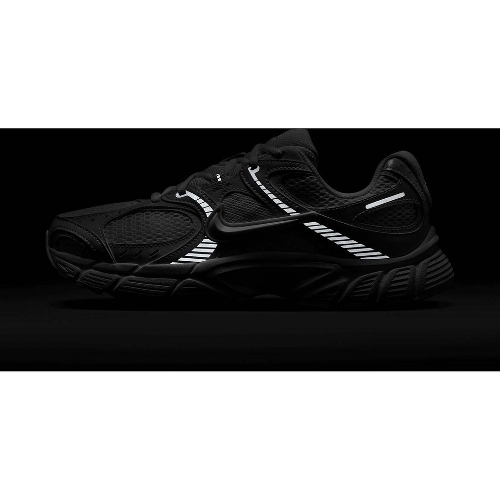 V5 RNR sneakers