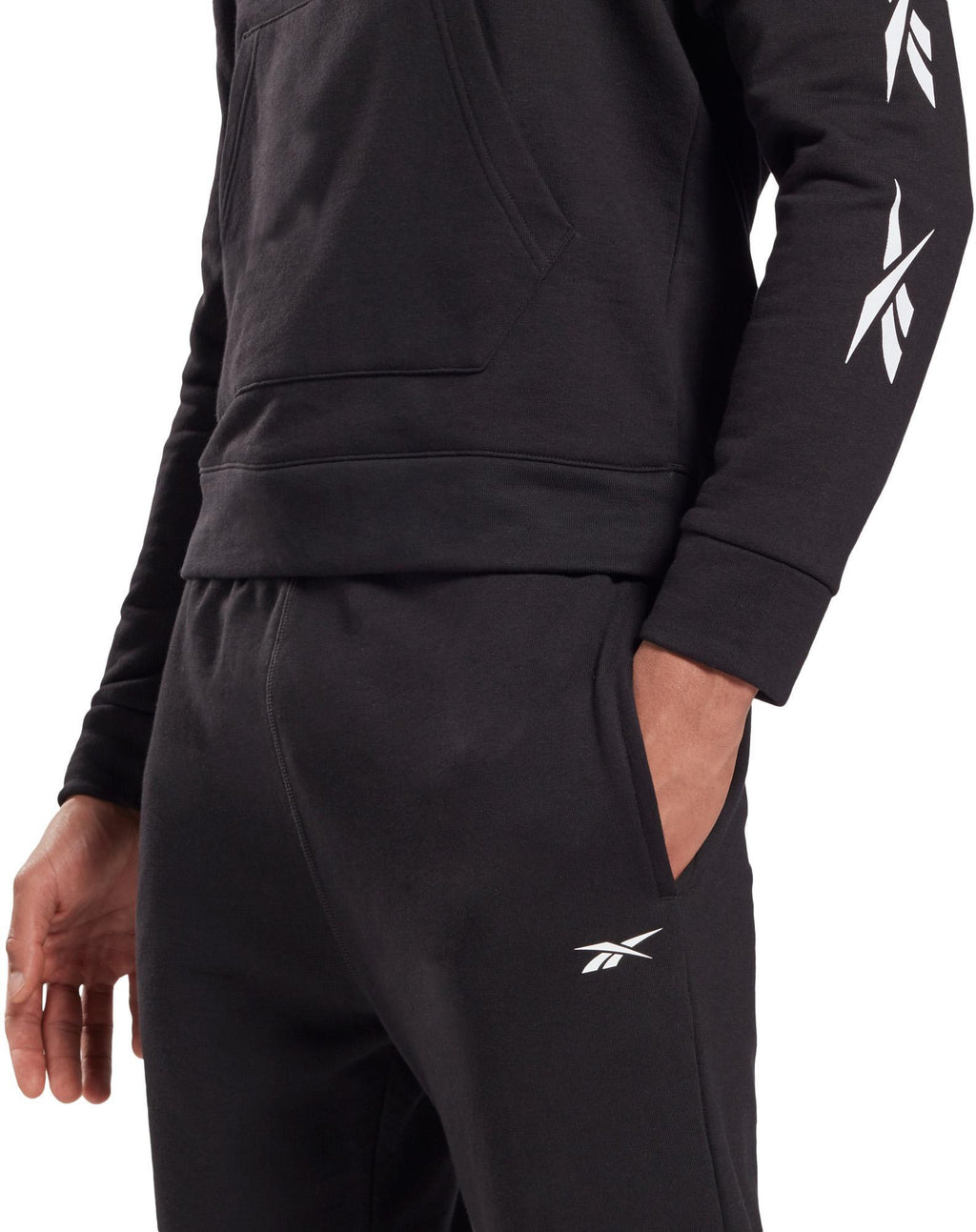 Te Vector Tracksuit