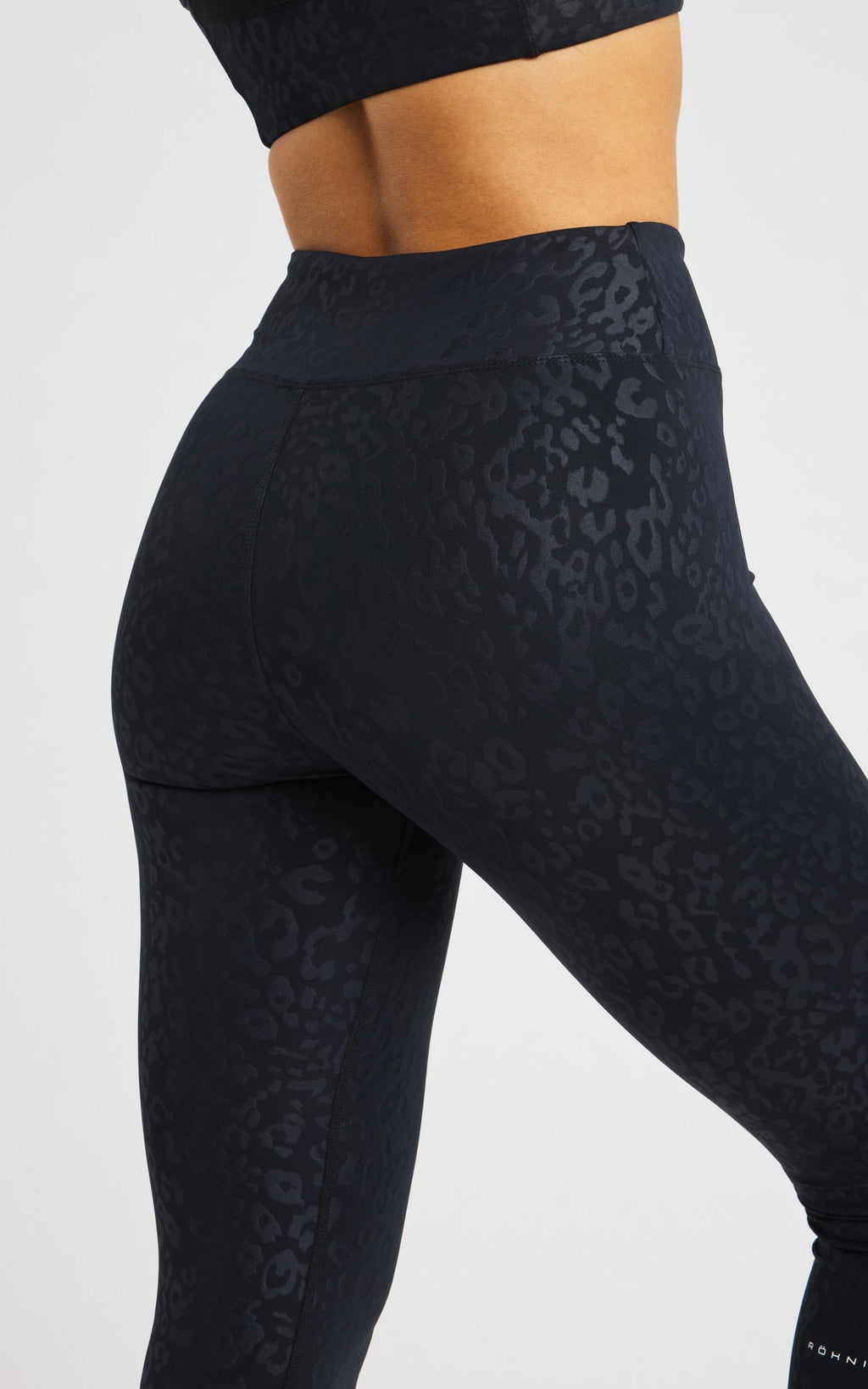 leo emboss hw legging