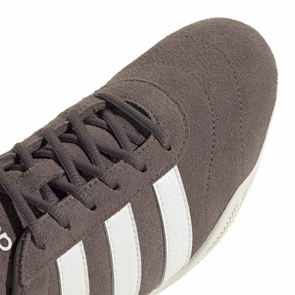 Grand Court Lo sneakers