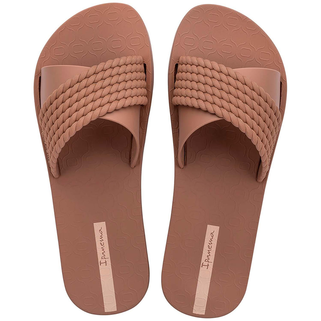 Street slippers