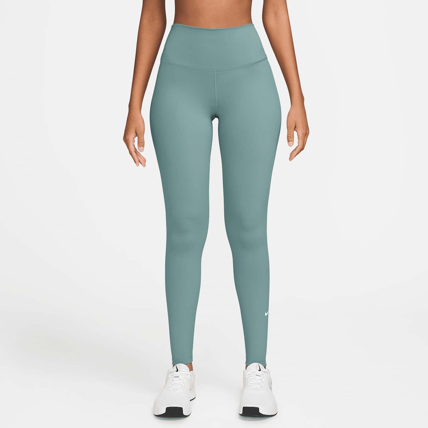 One High-waisted legging