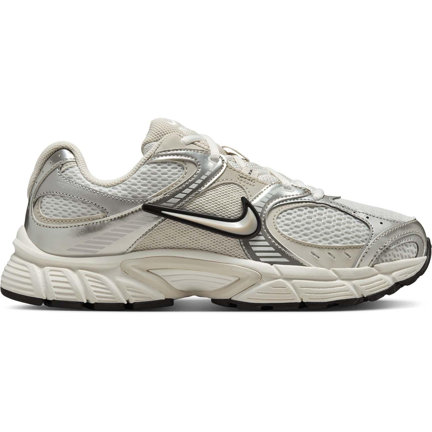 nike v5 rnr women's shoes