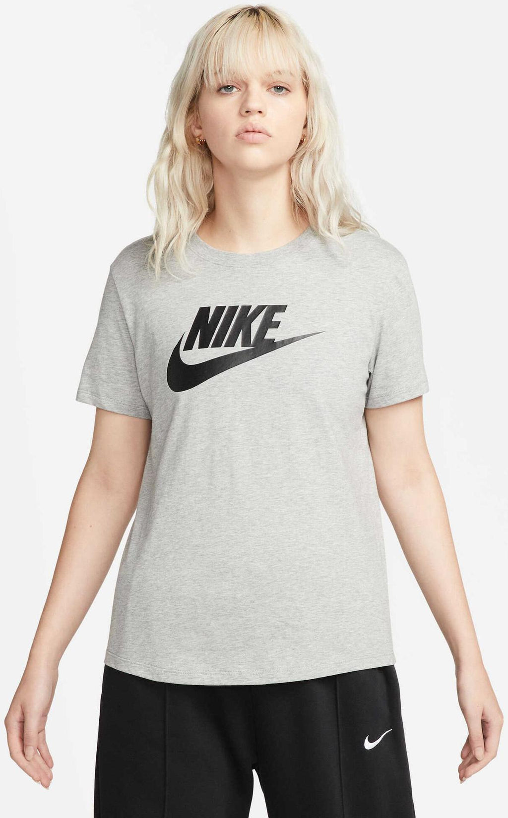 Dám.tričko W Nsw Tee Essntl Icn Ftra