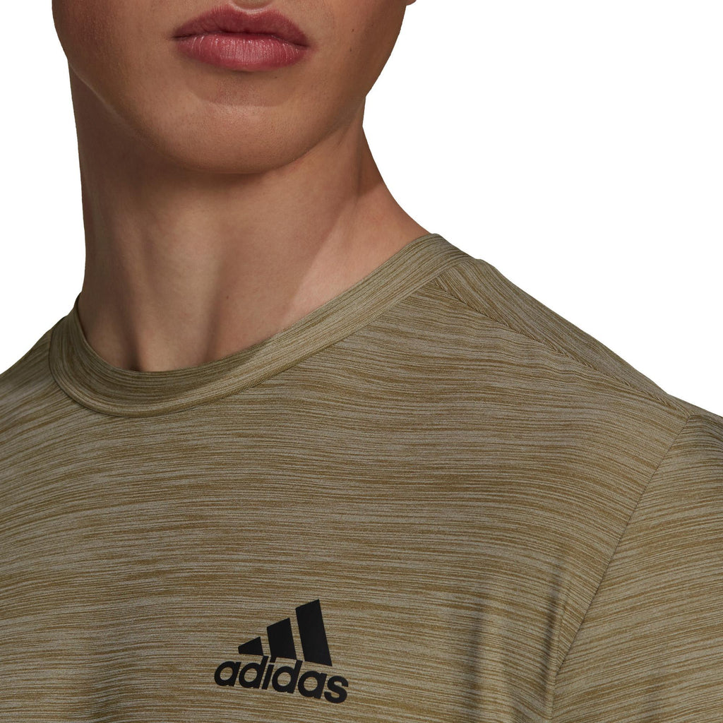 M HT EL TEEHr. T-Shirt