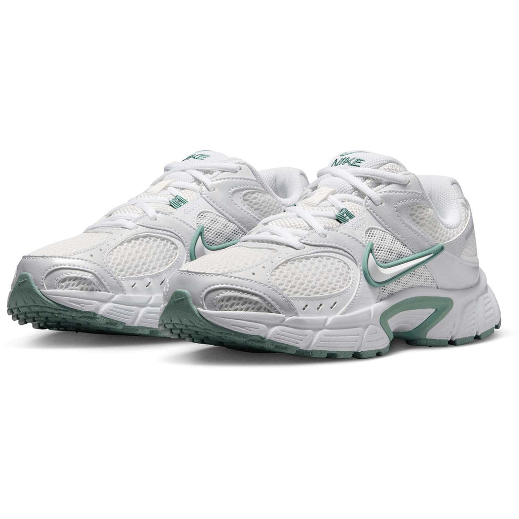 nike v5 rnr women's shoes