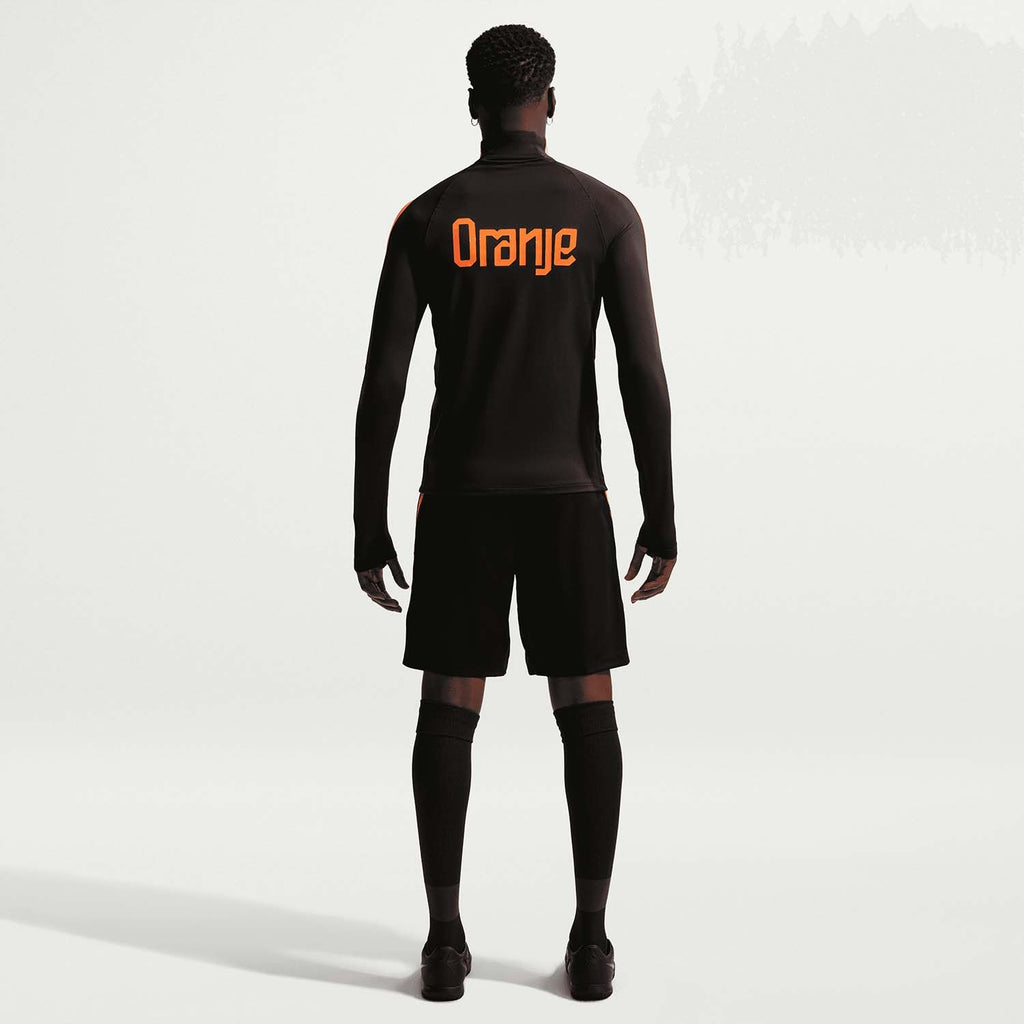 Nederland Strike short