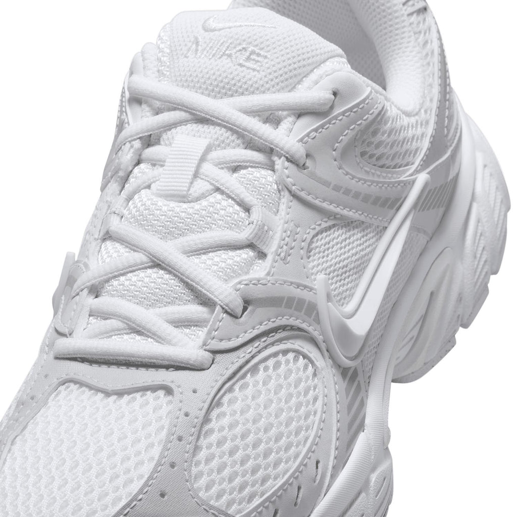 v5 rnr sneakers