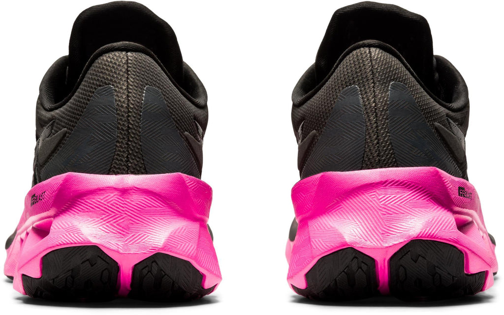 Novablast hardloopschoenen