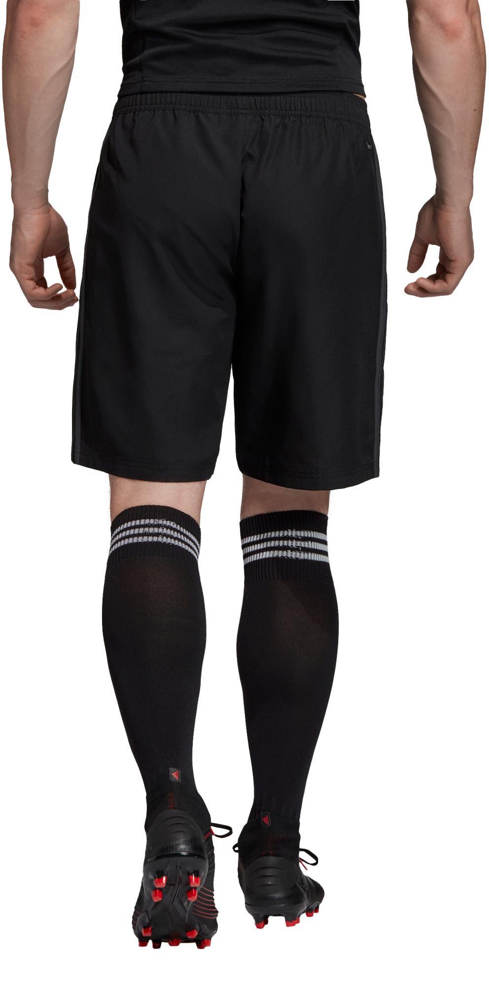 Manchester United FC short