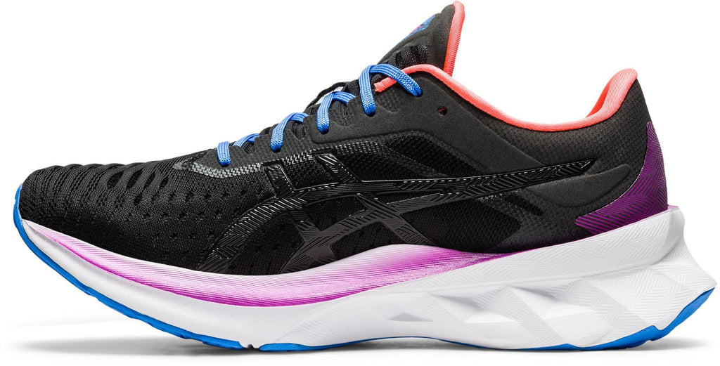 Novablast hardloopschoenen