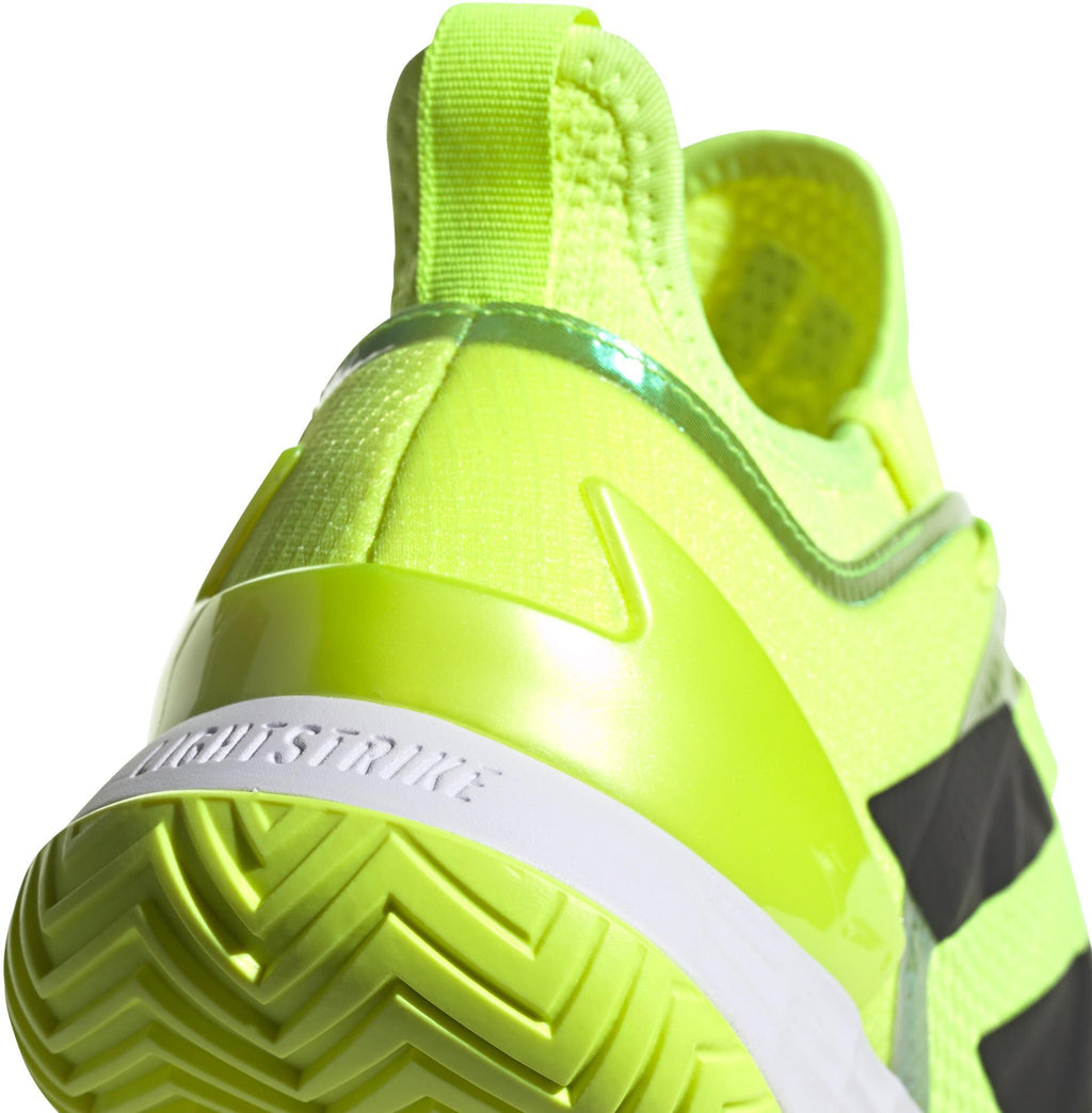 Adizero Ubersonic 4 M