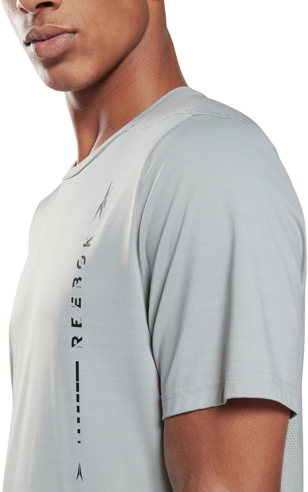 Ts Ac Graphic Move Tee Q1