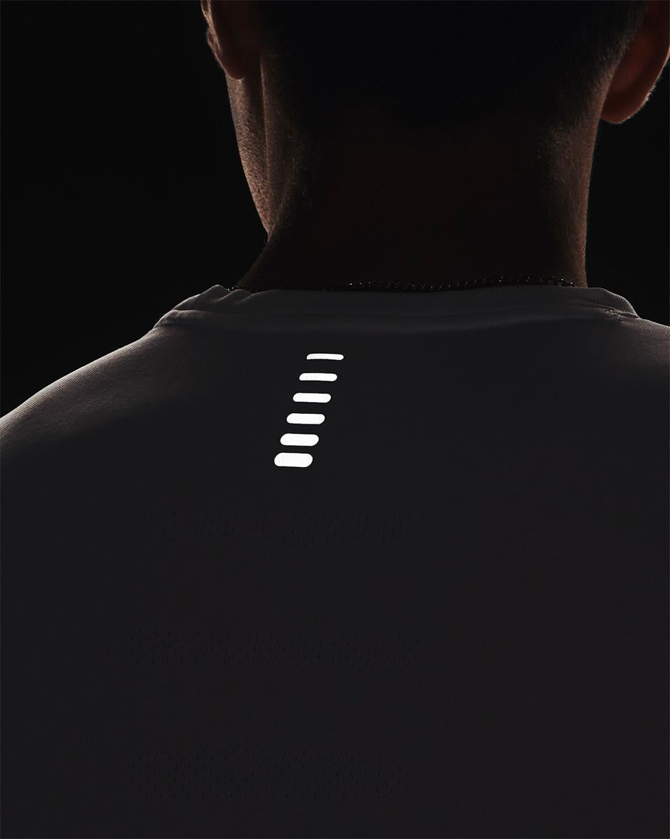 UNDER ARMOUR UA SEAMLESS STRIDE SS Shirt