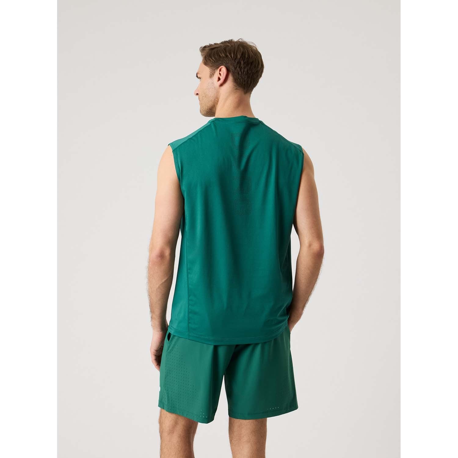 ace mesh panel tank
