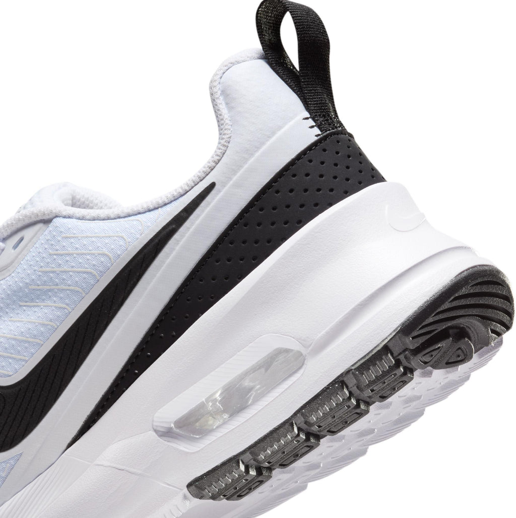 Air Max Nuaxis sneakers