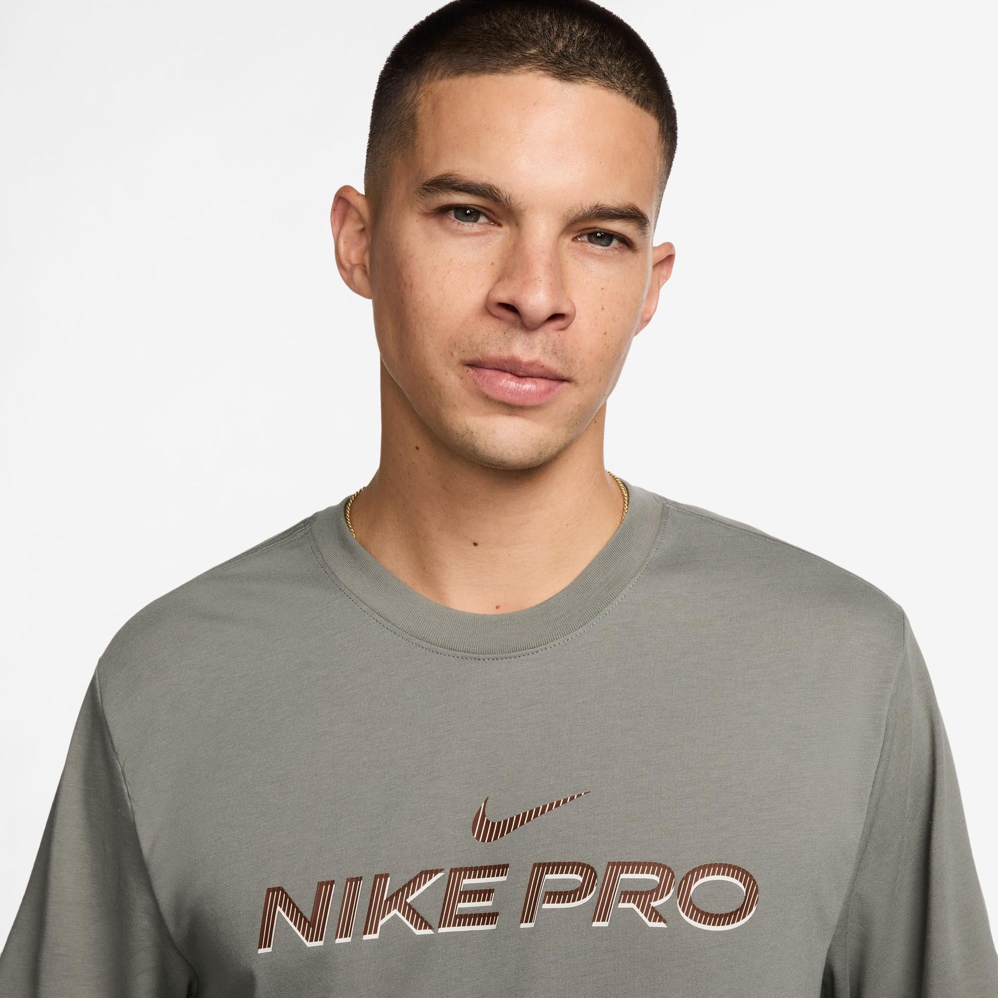 Dri-FIT shortsleeve shirt