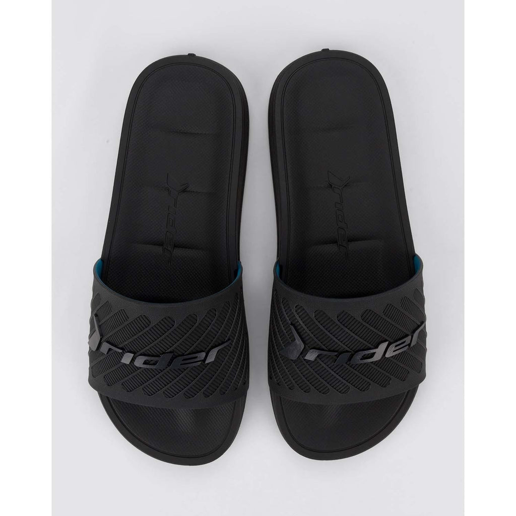 Free slippers