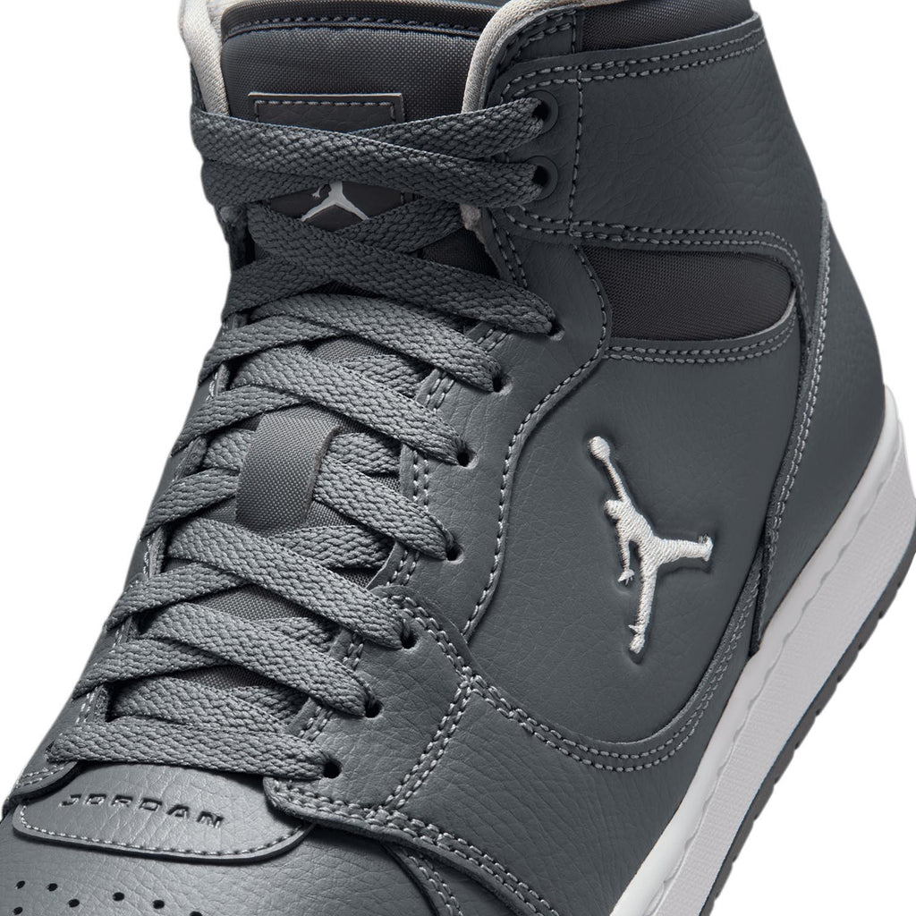Jordan Court Connect Mid Sneakers