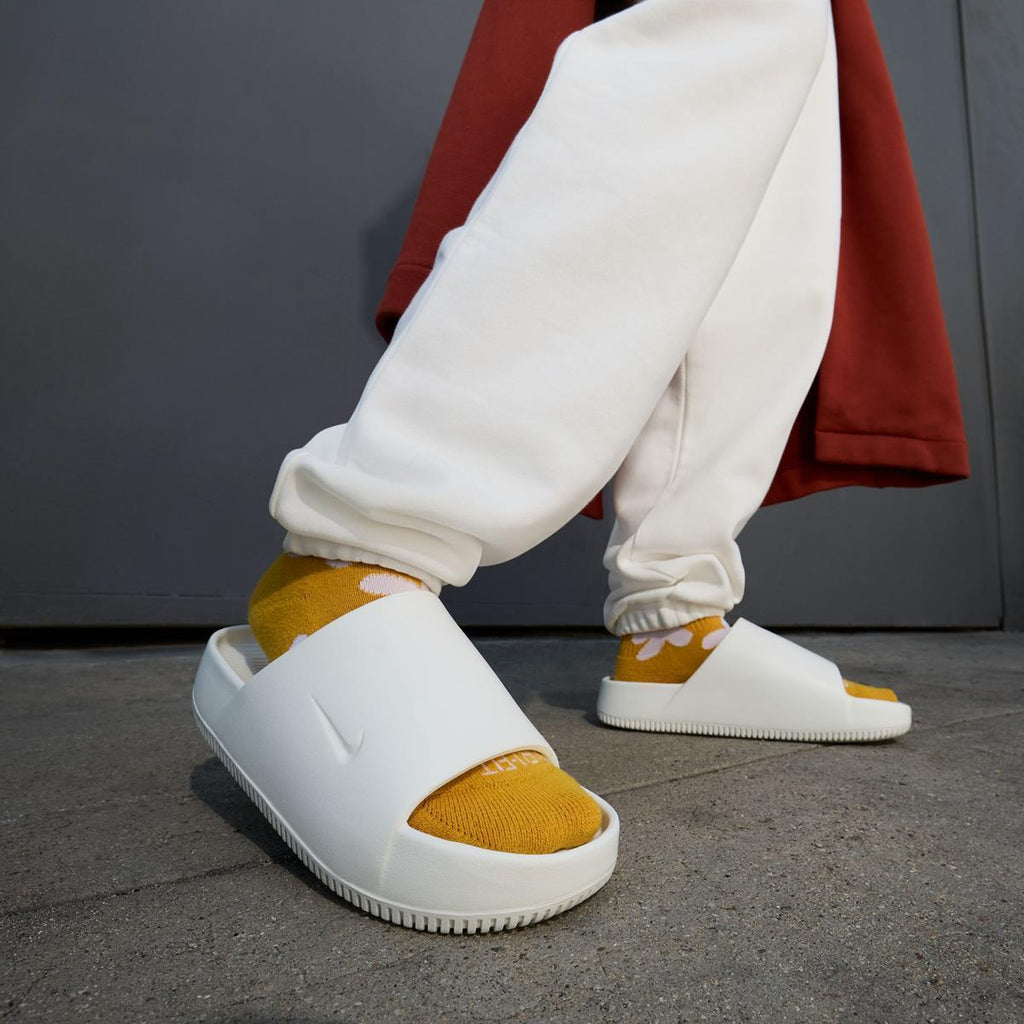 calm women's slides