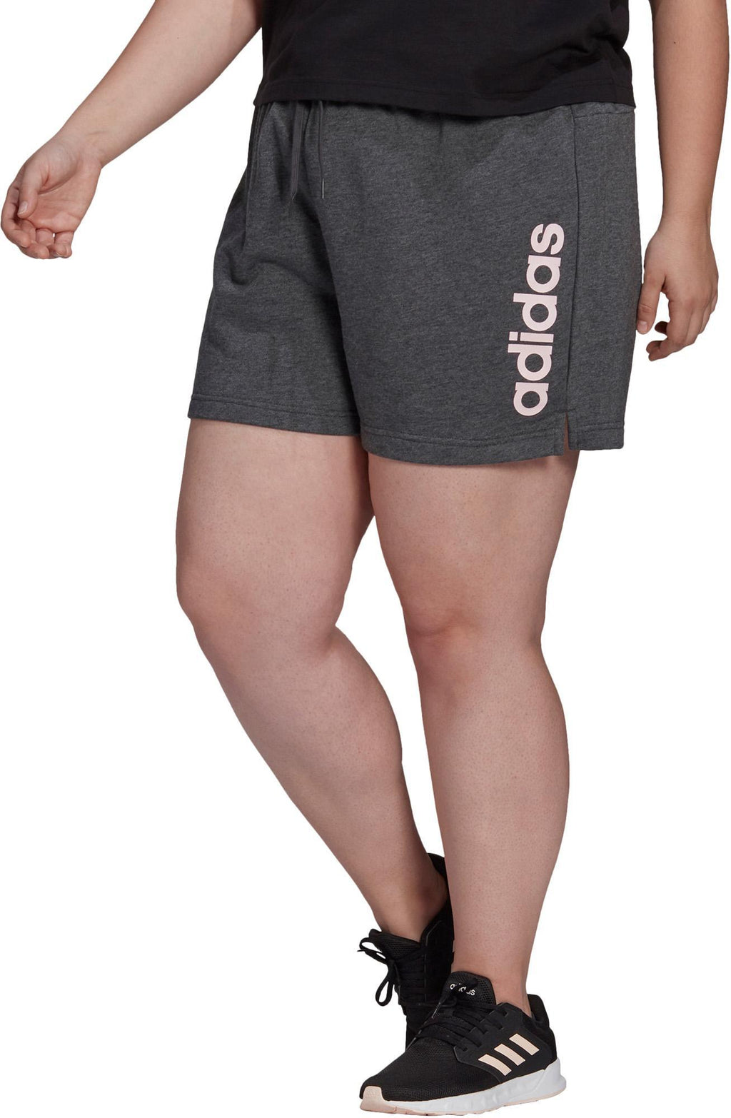Essentials Slim Logo Short (Grote Maat)