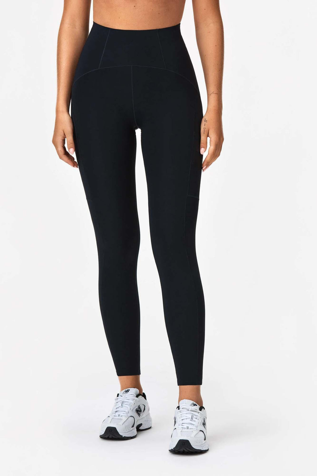 Sleek Shaping Pocket Leggings