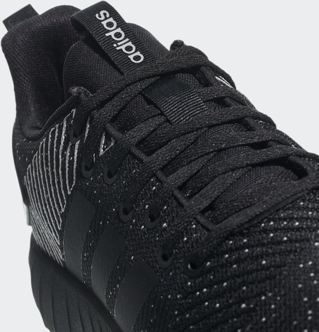 Questar BYD sneakers