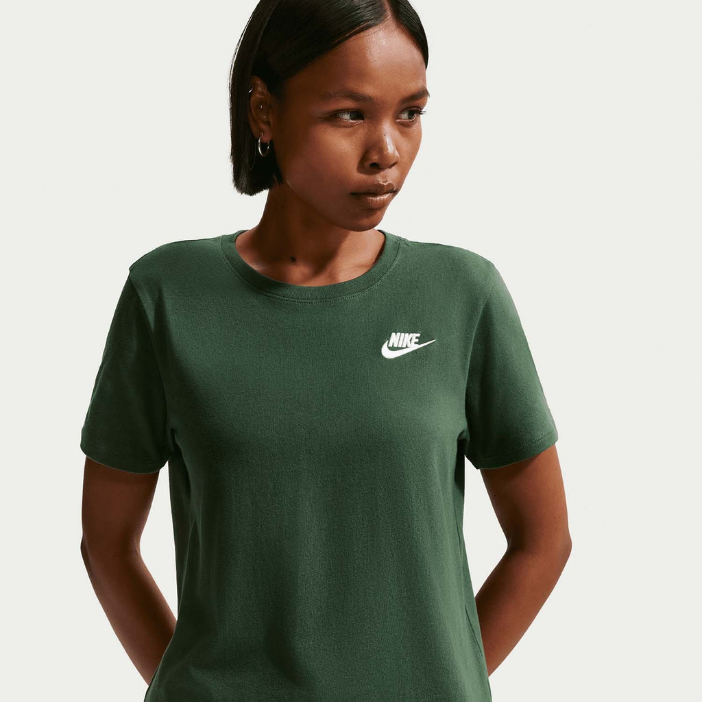 Sportswear Club Essentials T-shirt