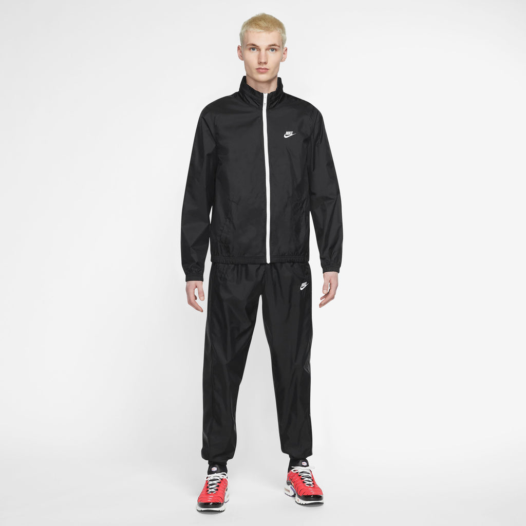 Sportswear Sport Essentials tracksuit
