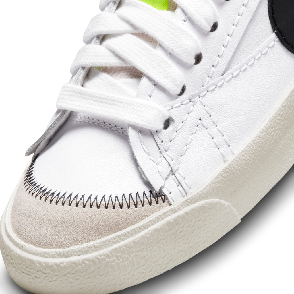 Blazer Low '77 Jumbo Sneakers