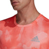FAST GRA TEE. Laufshirt