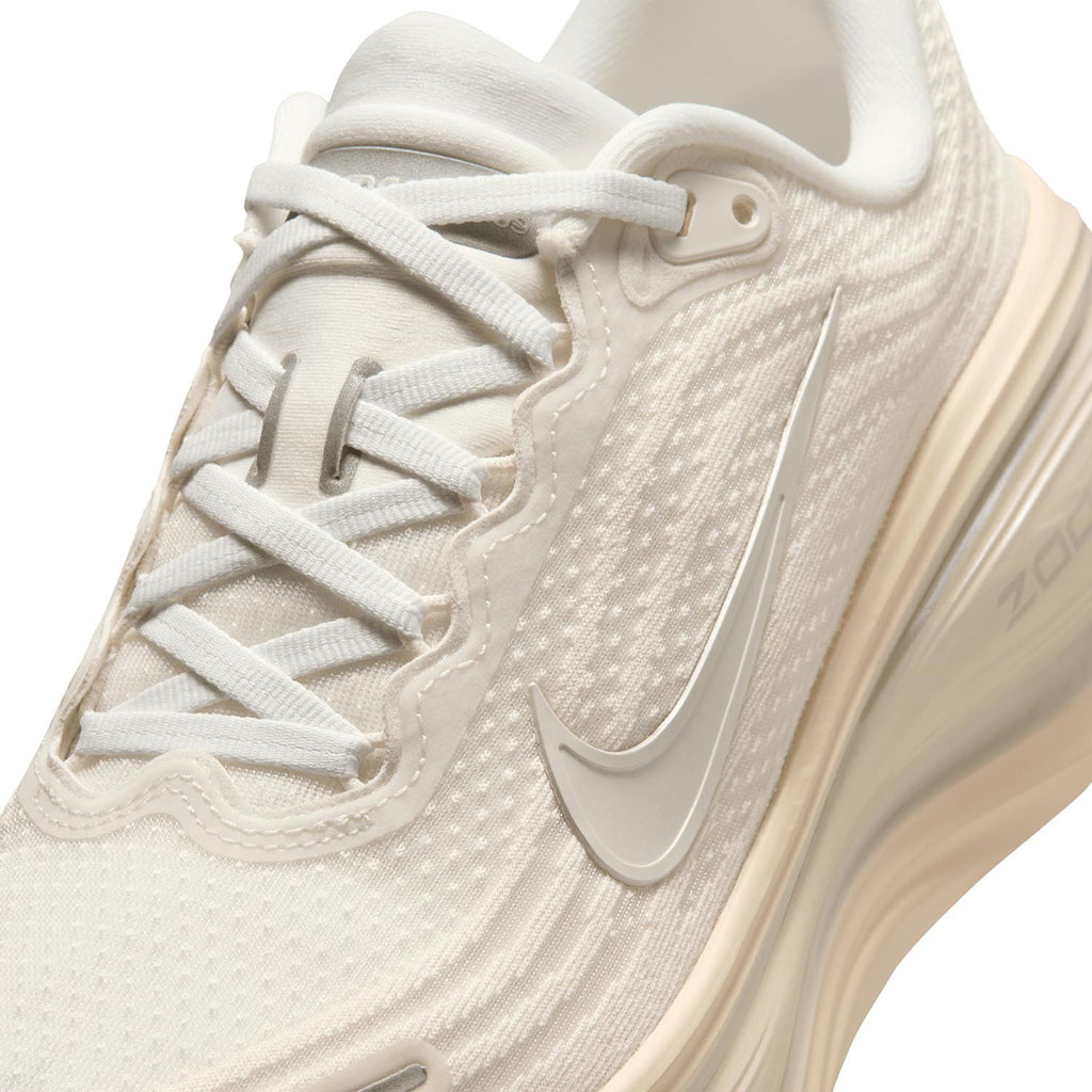 Vomero Plus Ess  Road Run Hardloopschoenen